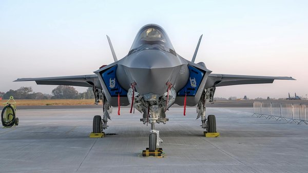 La révolution de la mode luxueuse grâce à l'intelligence artificielle : innovation et élégance