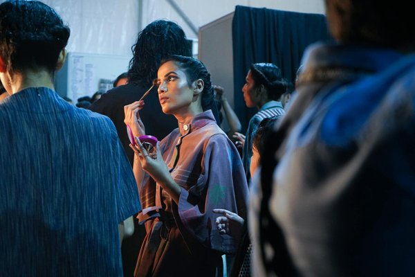 L'essor de l'upcycling dans la mode vintage : quand la créativité rencontre la durabilité